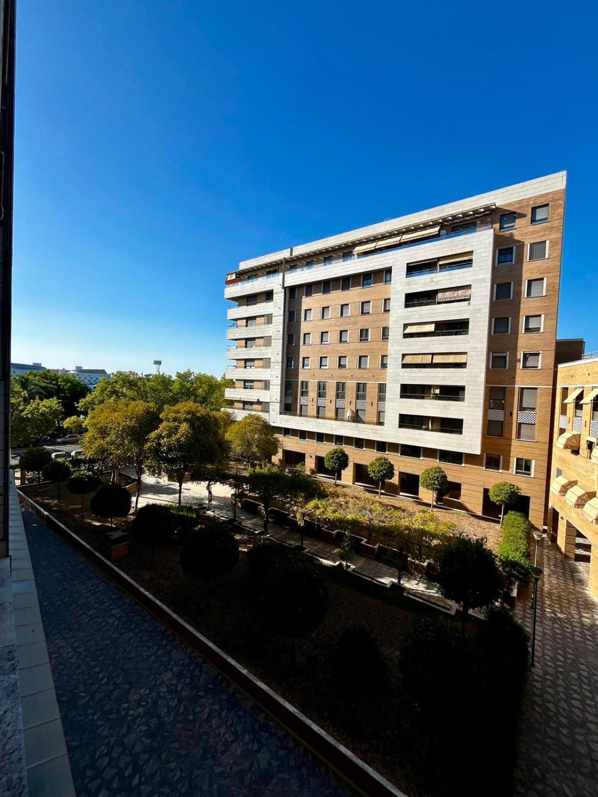 Tu Oasis De Lujo Junto Al Guadalquivir Apartament Sevilla